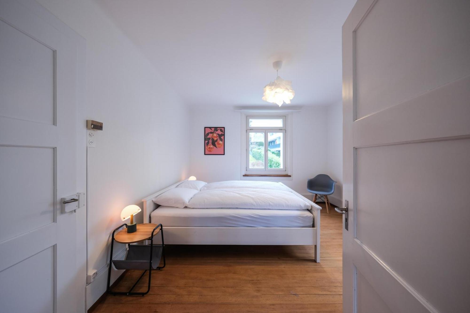 Boutique Lakeview 1 Apartment